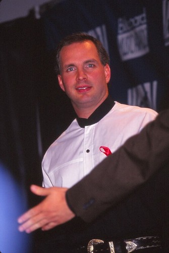 Dia garth brooks celebrity - dia,
