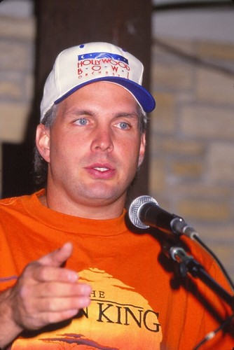 Dia garth brooks - garth, celebrity