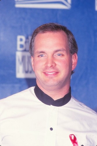 Dia garth brooks celebrity - dia,